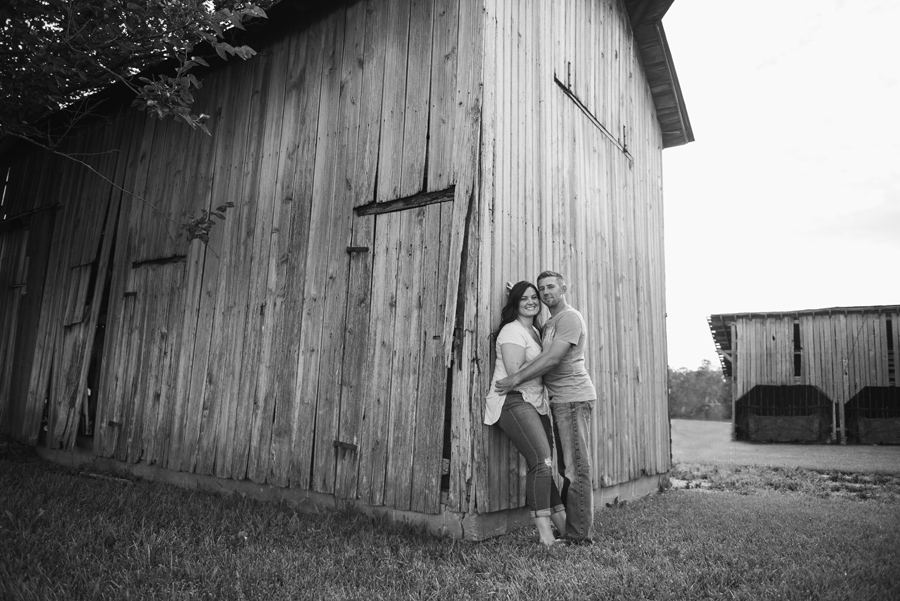 Black and white barn photo