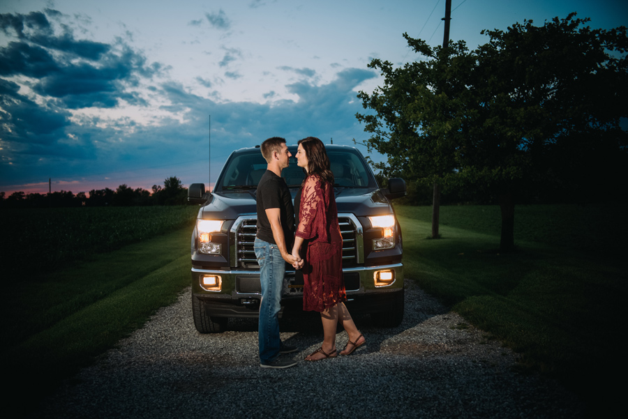 truck photo engagement session